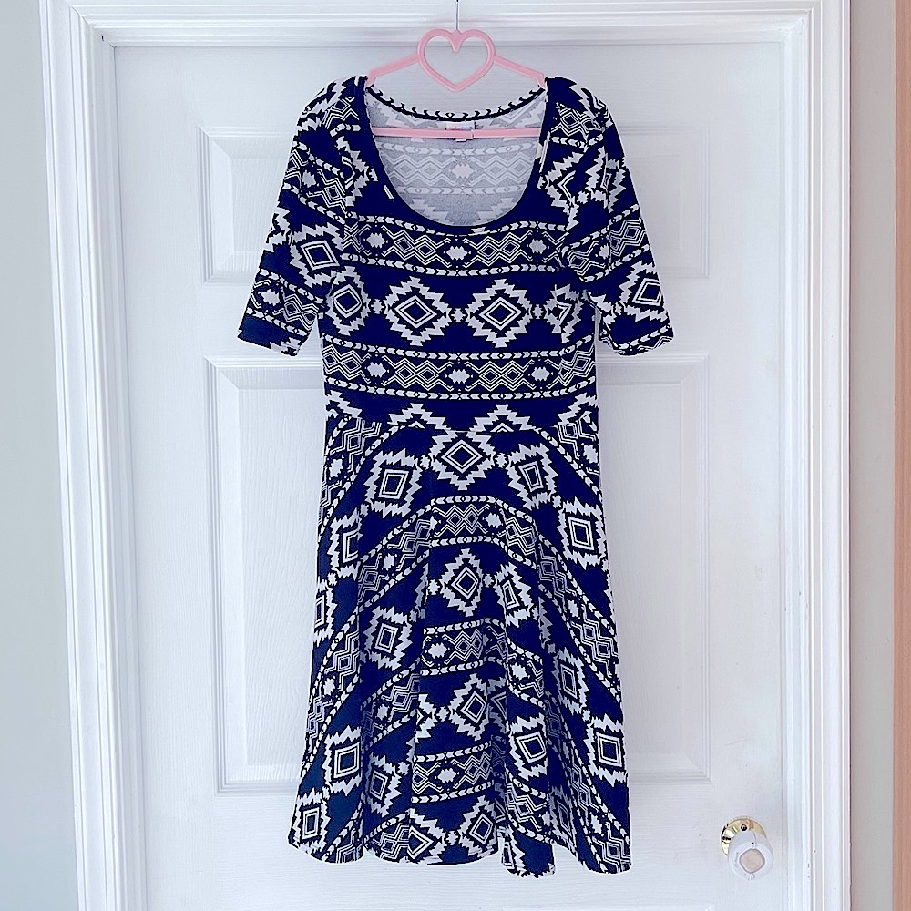 Aztec print LuLaRoe black/white summer dress size large💜❤️